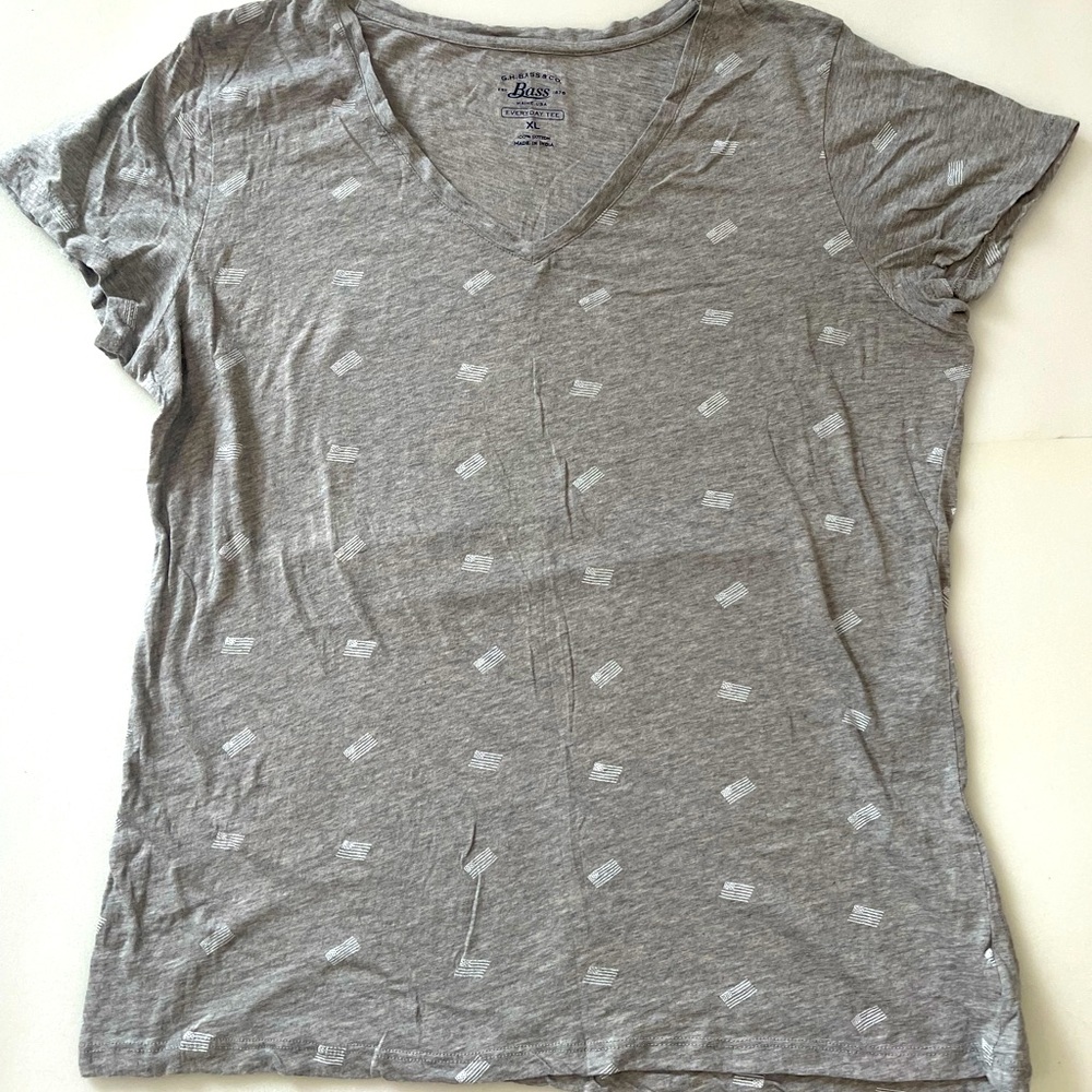 Women’s Bass Pro Shop V-Neck Tee